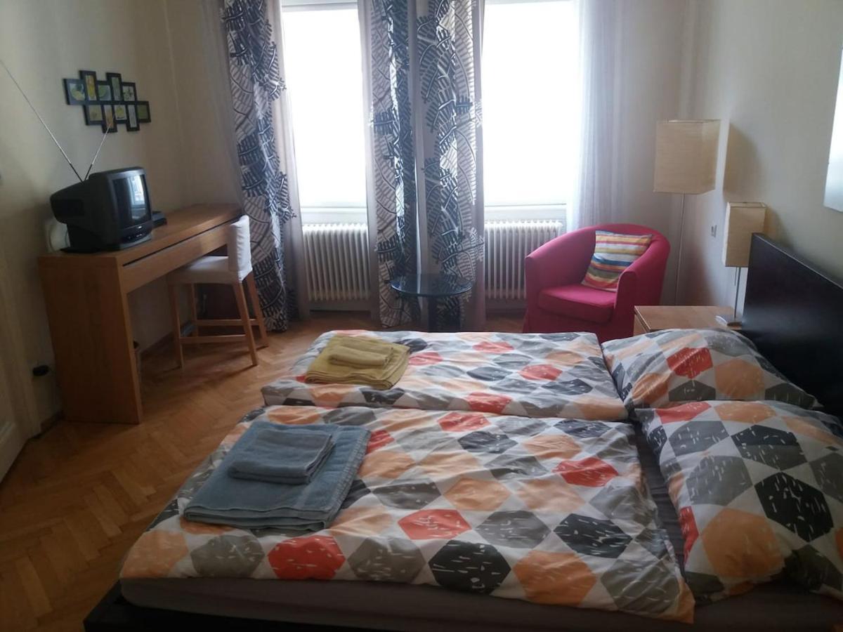 Geraeumige Zentrumsnahe Altbauwohnung Βιέννη Εξωτερικό φωτογραφία